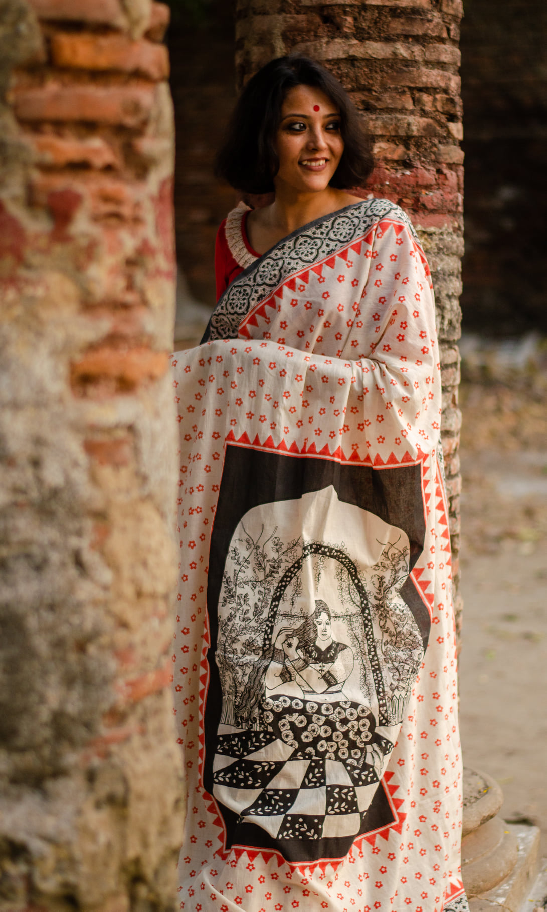 THE INNER CHAMBER 002