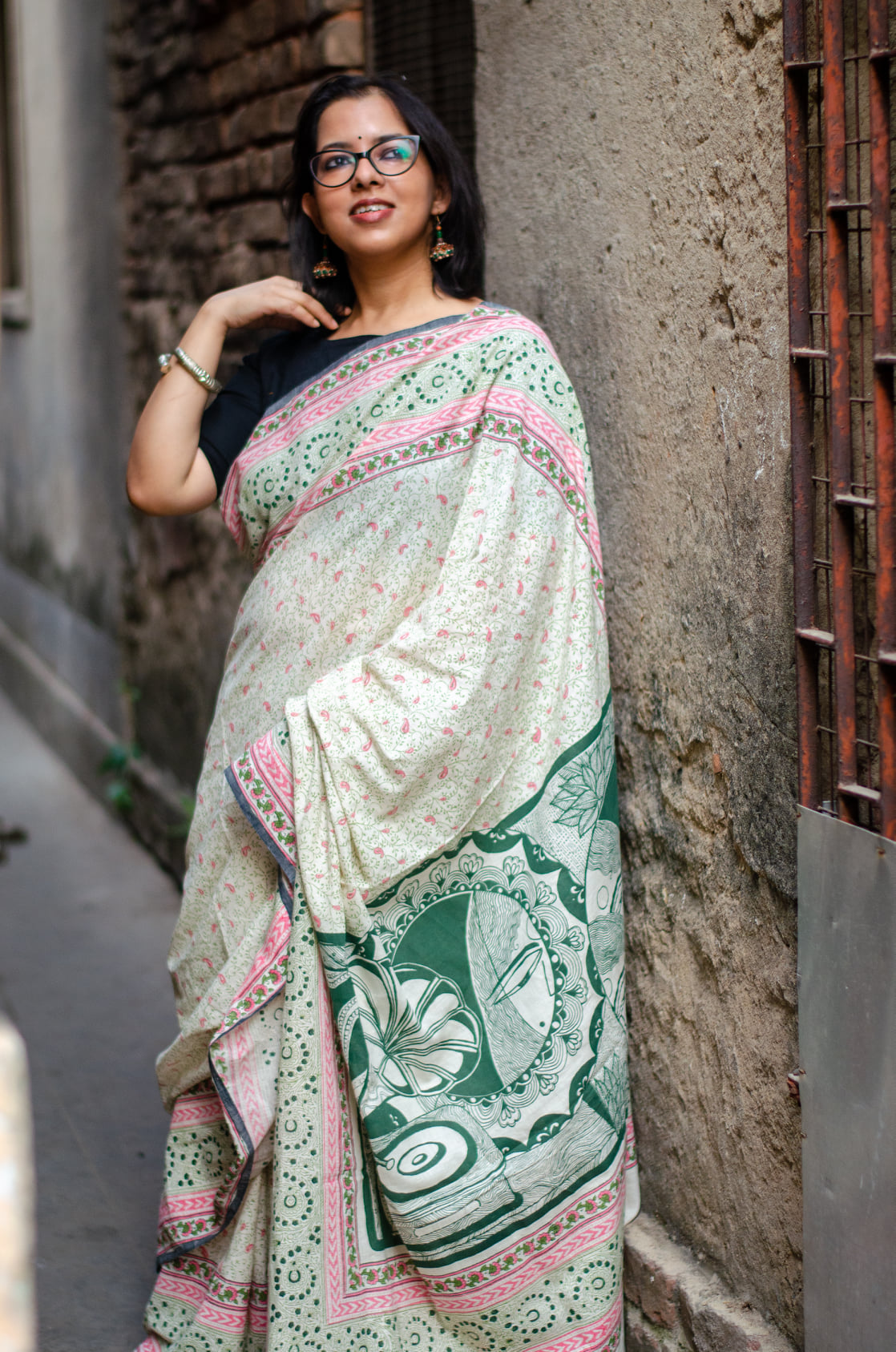 THE INNER CHAMBER 005