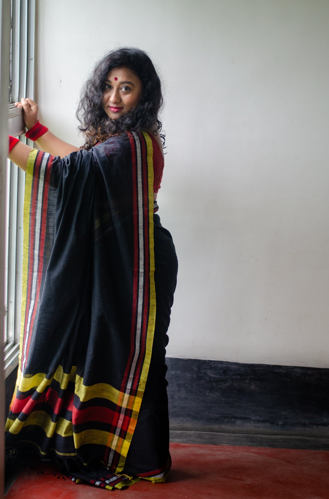 AADRITA  BLACK  - HANDLOOM COTTON SAREE