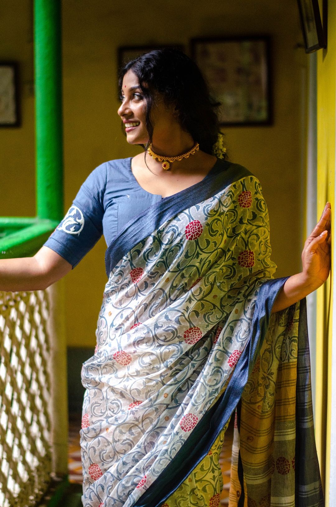 GREY GENDAPHOOL COTTON SAREE