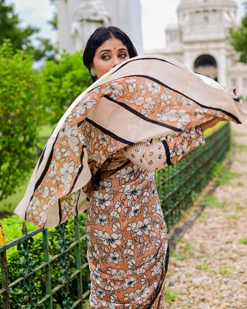 WHITE HIBISCUS HAND BLOCK PRINTED PURE SILK SAREE