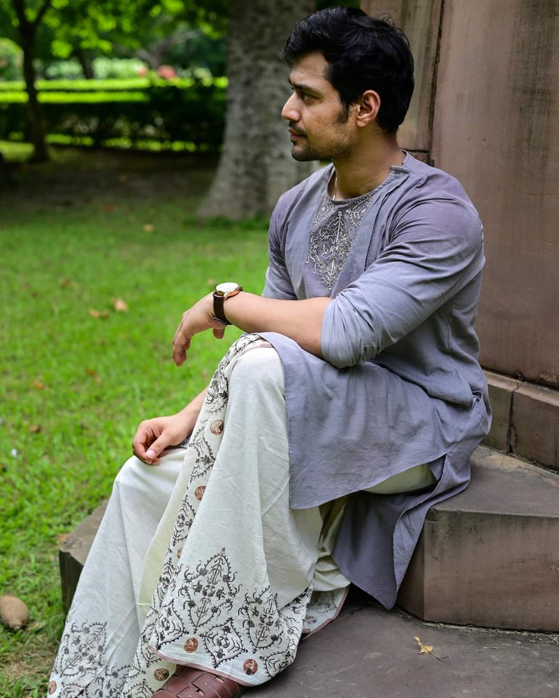 GREY SWAN LAKE EMBROIDERED KURTA