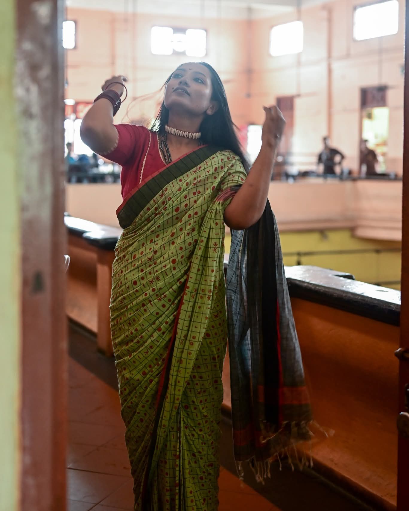 BINDIS OF INDIA 004 - HAND BLOCK PRINTED SAREE