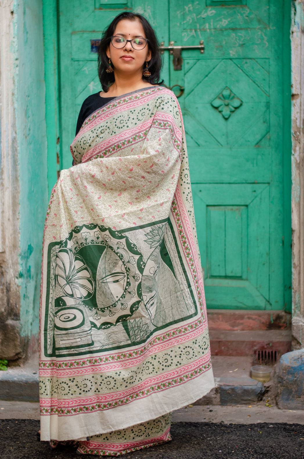 THE INNER CHAMBER 005