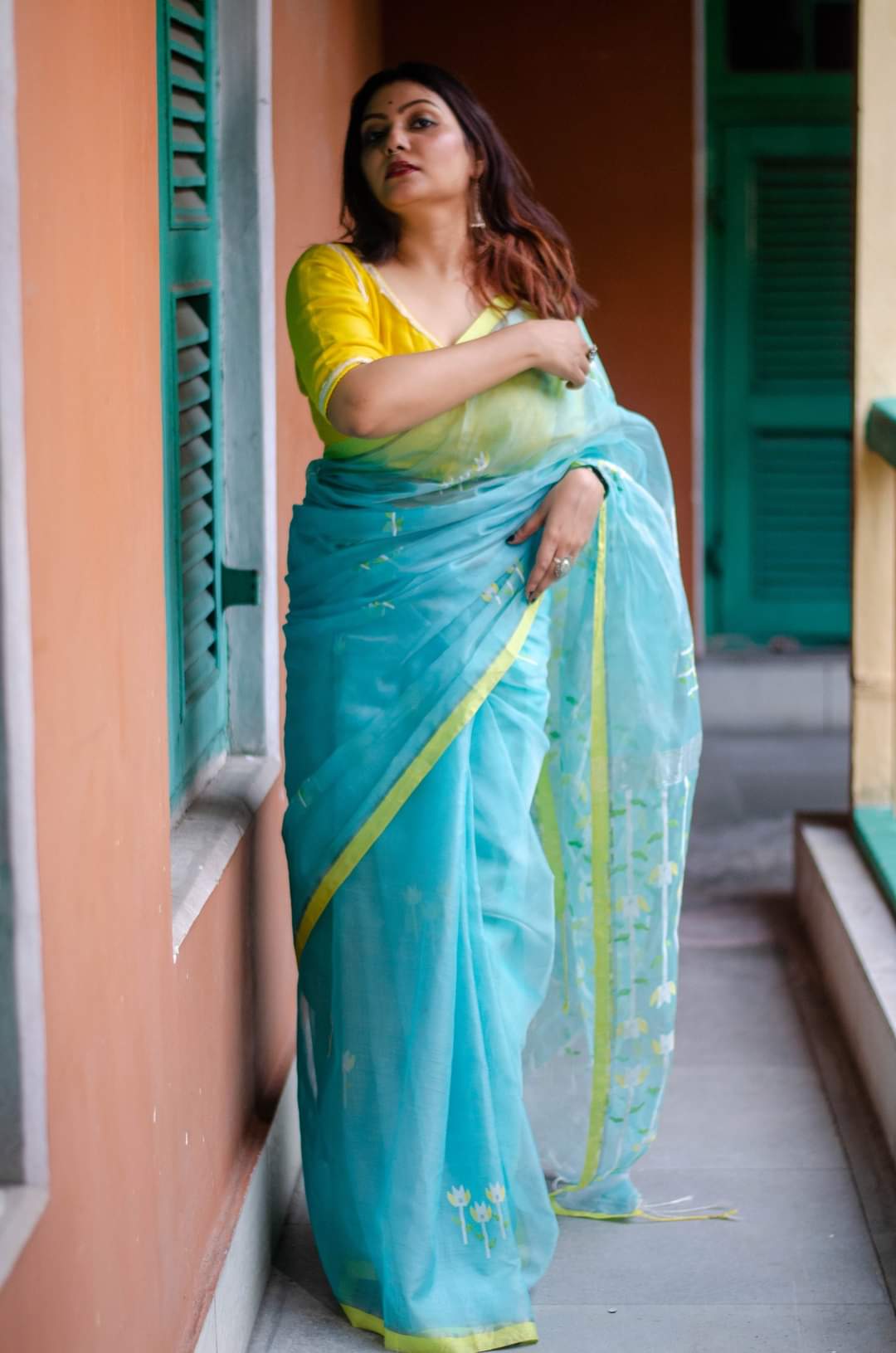 SHAPE OF WATER : PURE MUSLIN JAMDANI SAREE